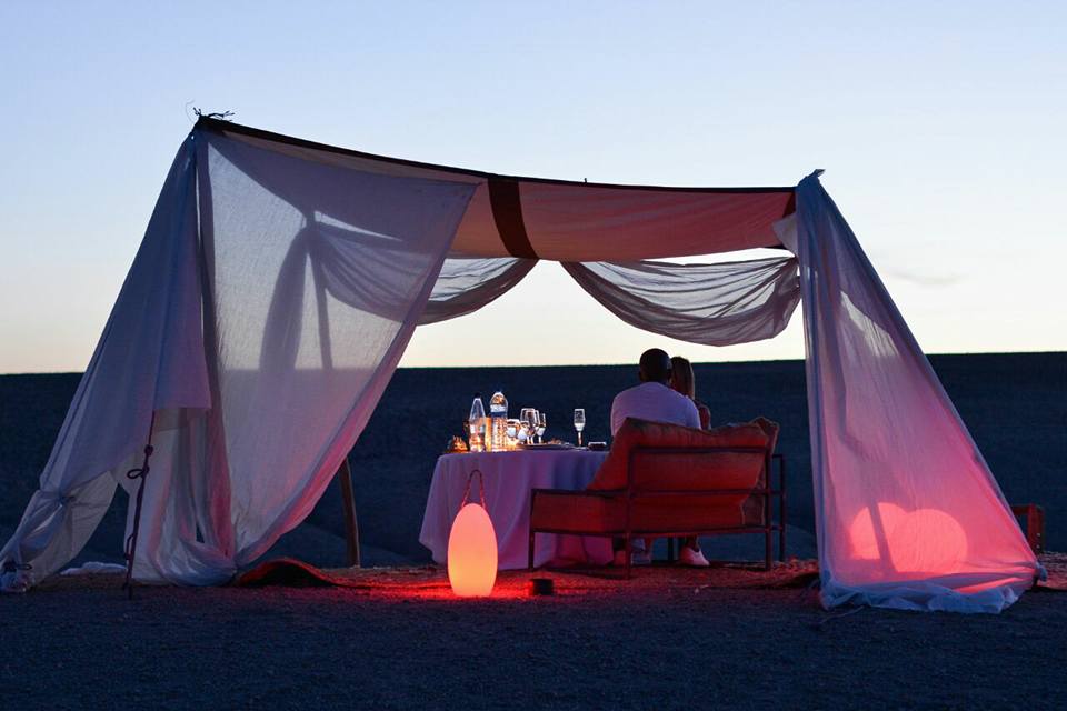 bivouac de luxe dans le désert Marocain